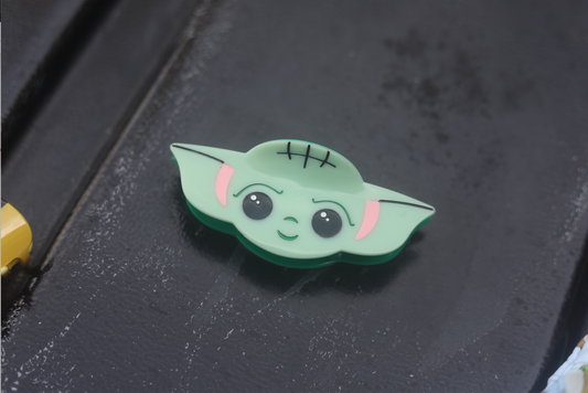 Baby Alien Claw Clip